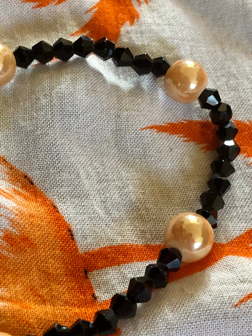 Traditional Beaded bracelets Peach and Noir