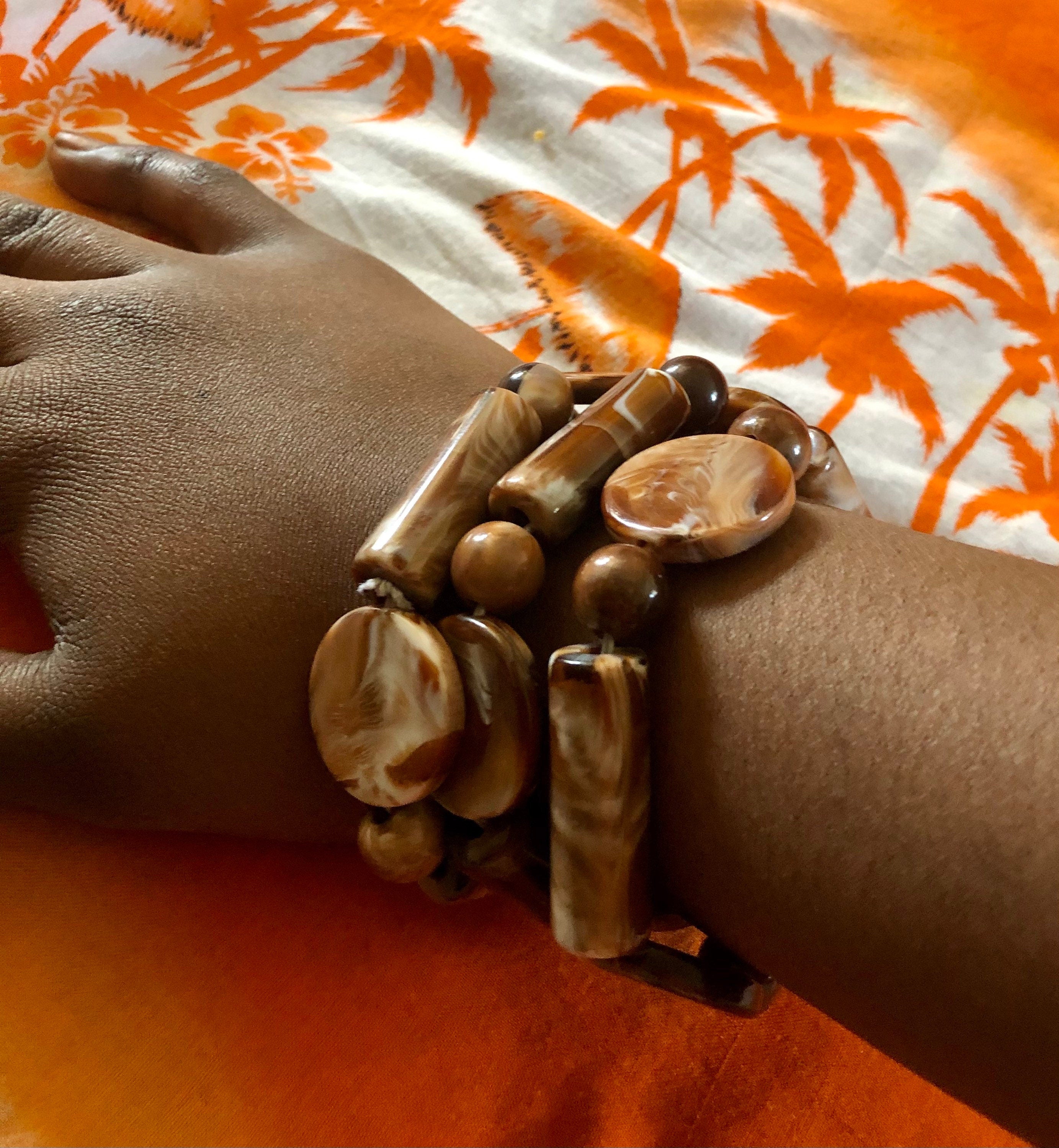 Traditional Glass Beaded Bracelet Mable Light Chestnut