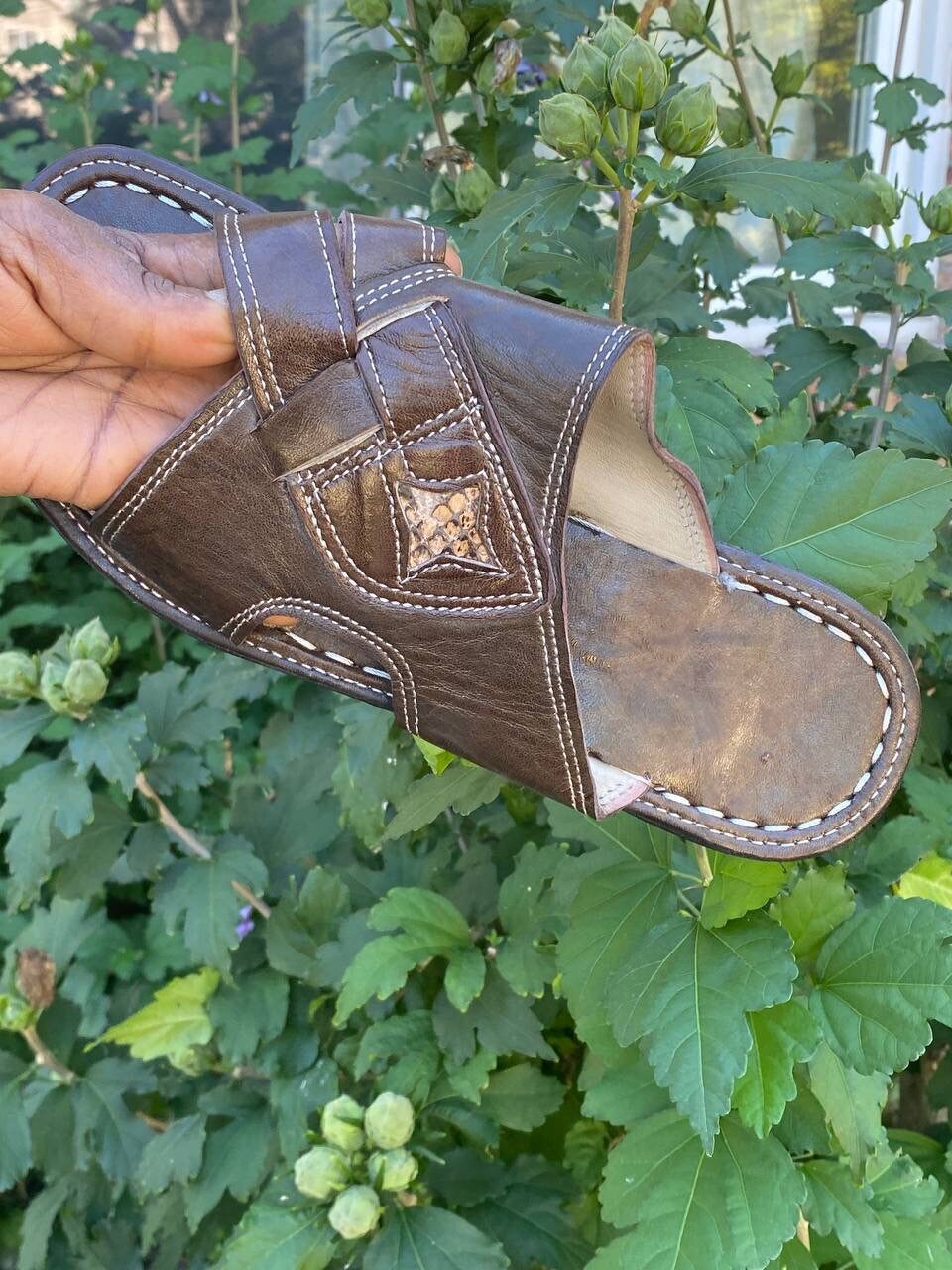 TRADITIONAL Men’s Size 10/10.5 Malian Brown Sandals