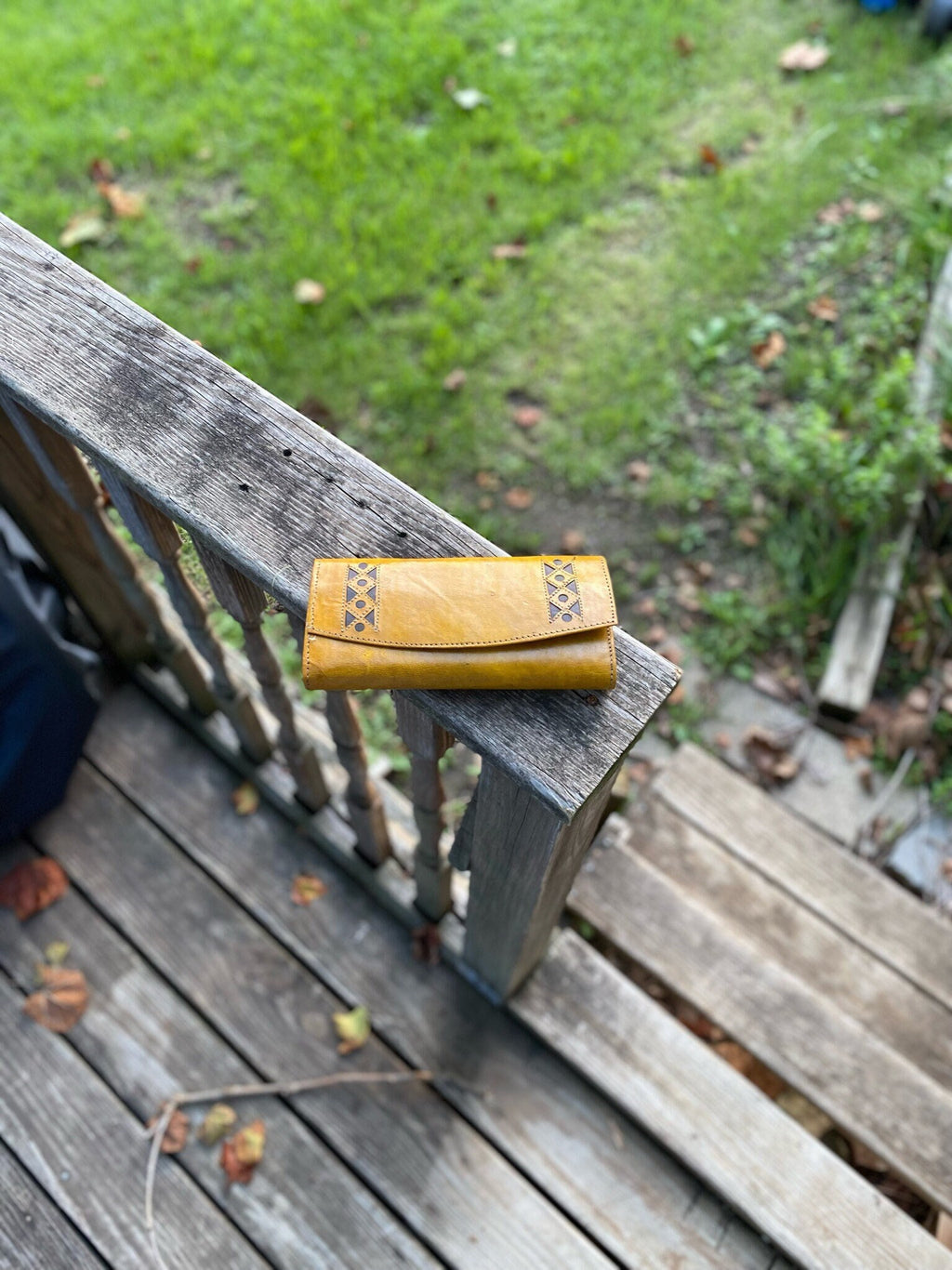 Women’s Leather Wallet made in Mali (West Africa)