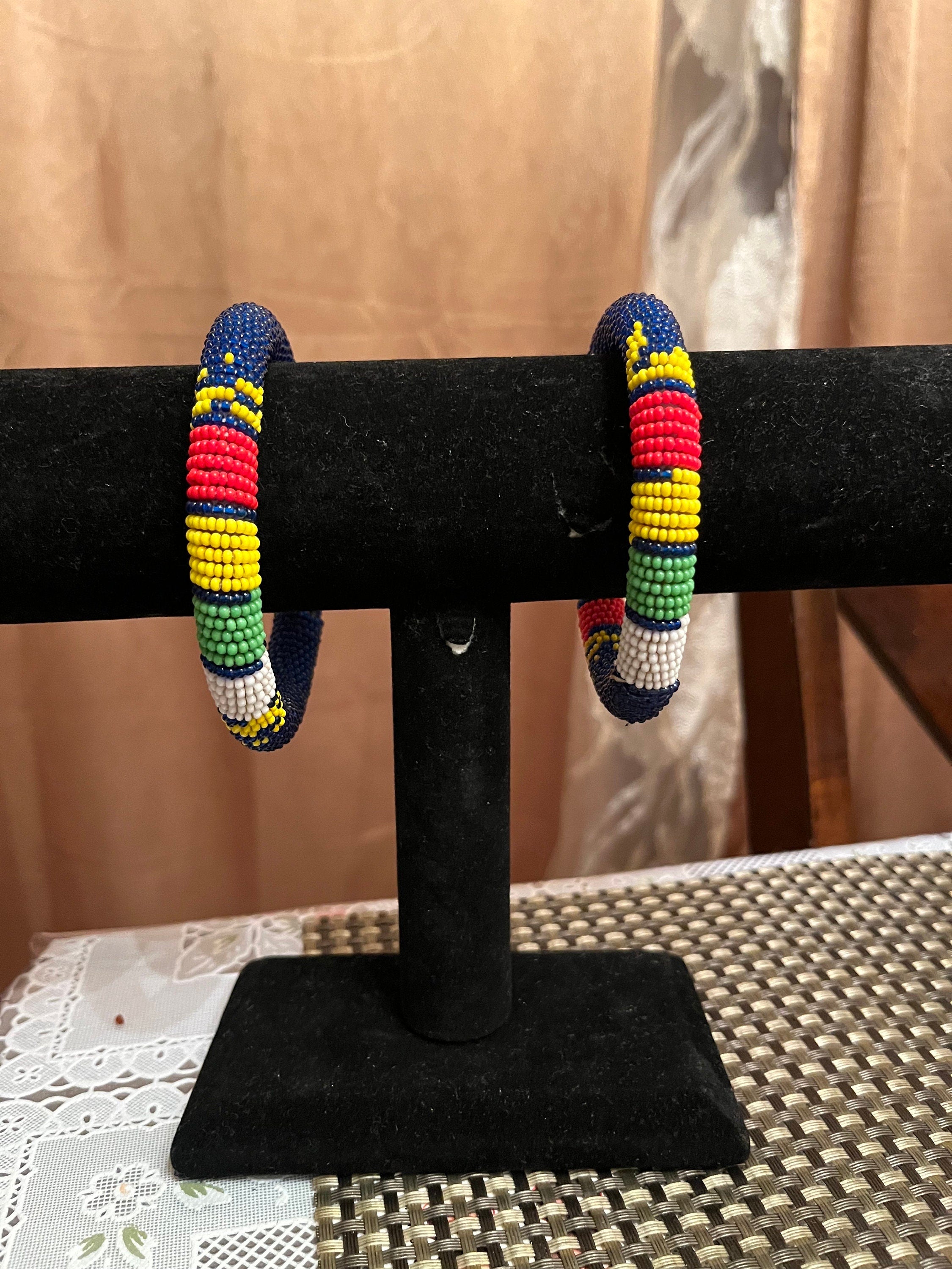 Tuareg Sturdy MULTICOLOR Beaded Bracelet made in Mali (West Africa)